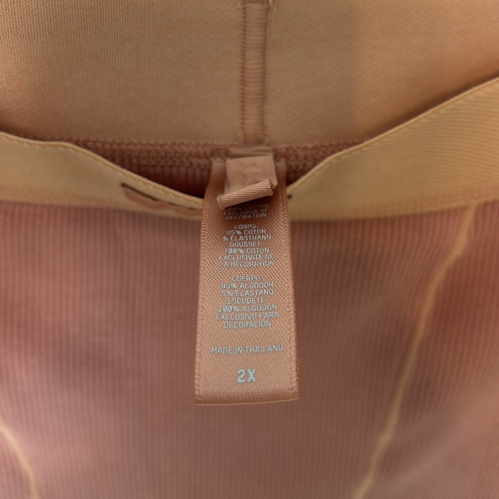 SKIMS bottoms - Picture 4 of 7